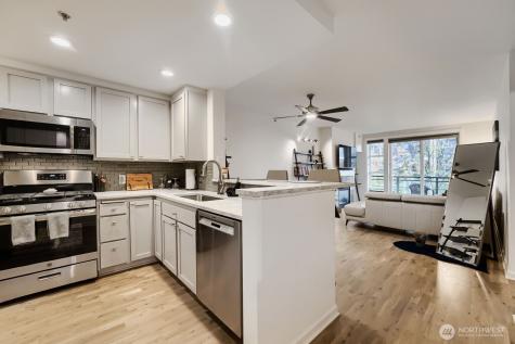 2607 Western Avenue Seattle WA 98121