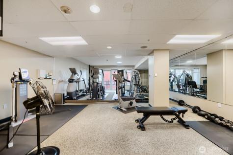 2607 Western Avenue Seattle WA 98121