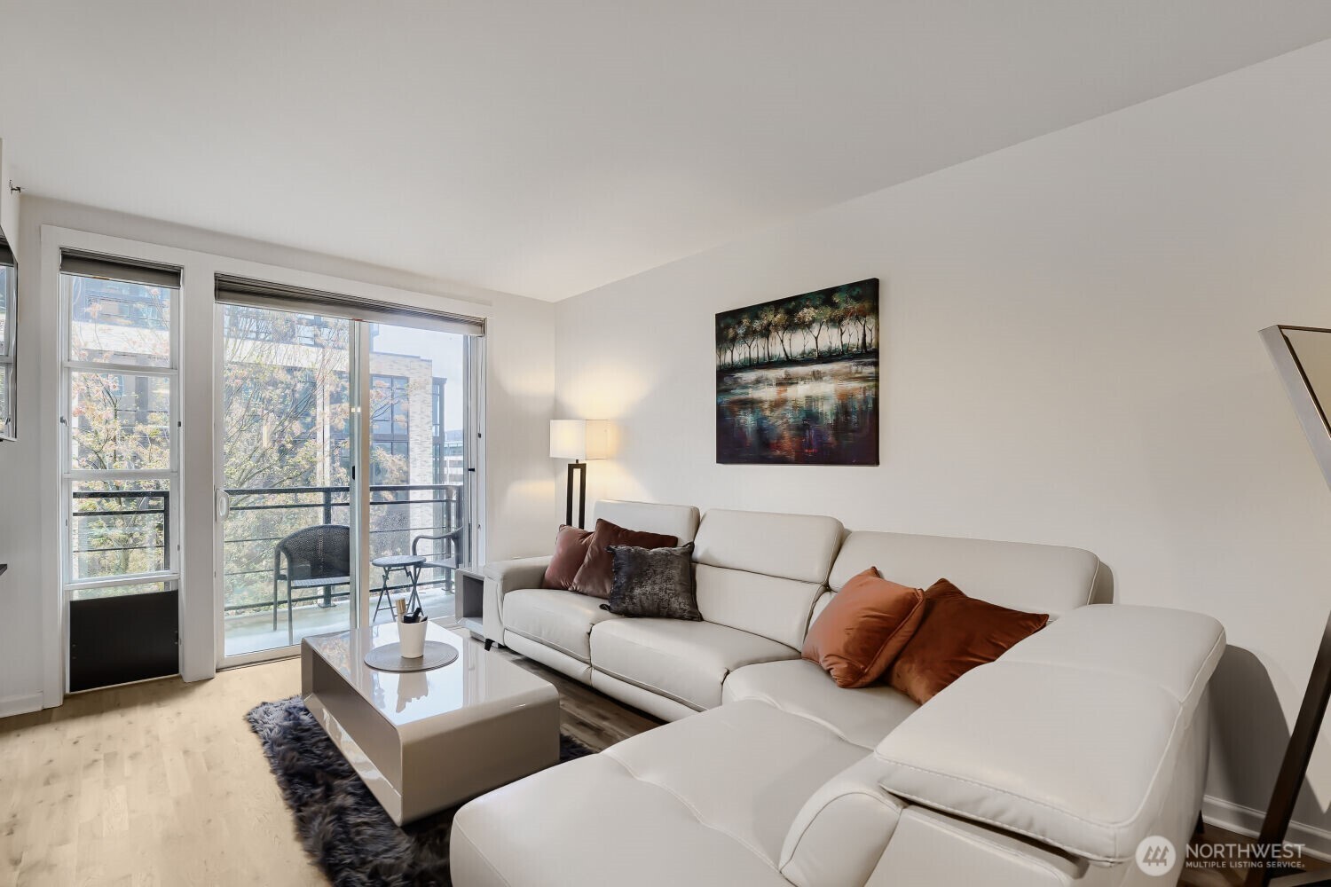 2607 Western Avenue Seattle WA 98121