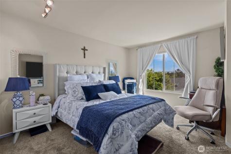 21919 39th Place S Kent WA 98032
