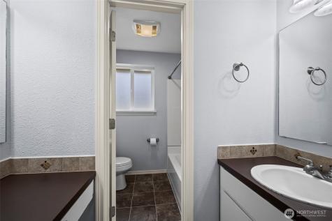 12108 113th Avenue Court E Puyallup WA 98374
