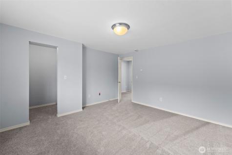 12108 113th Avenue Court E Puyallup WA 98374