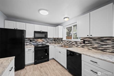 12108 113th Avenue Court E Puyallup WA 98374