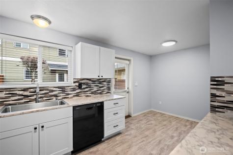 12108 113th Avenue Court E Puyallup WA 98374