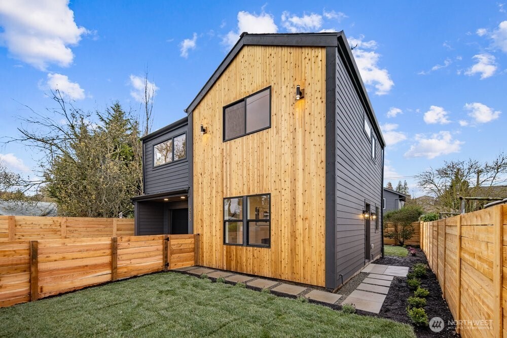 3215 22nd Avenue S Seattle WA 98144