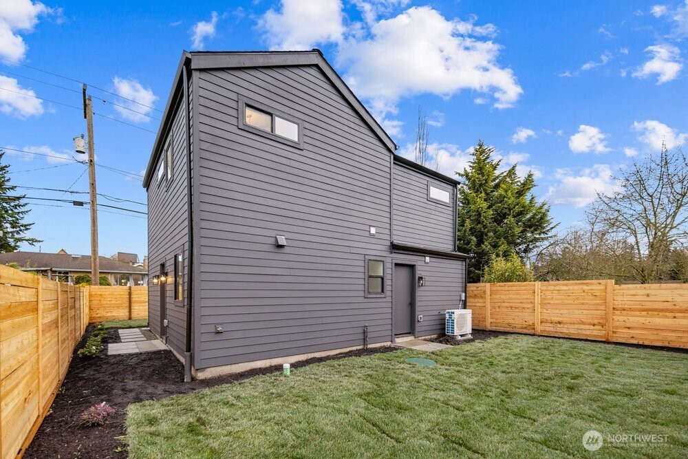 3215 22nd Avenue S Seattle WA 98144