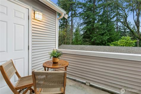 601 12th Avenue NW Issaquah WA 98027