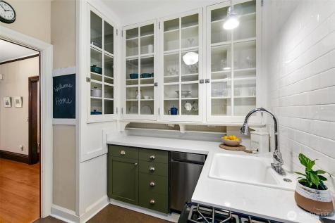 125 Warren Avenue N Seattle WA 98109