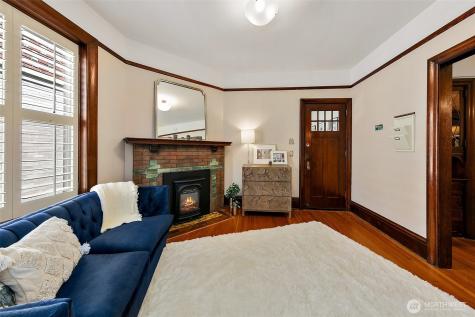 125 Warren Avenue N Seattle WA 98109