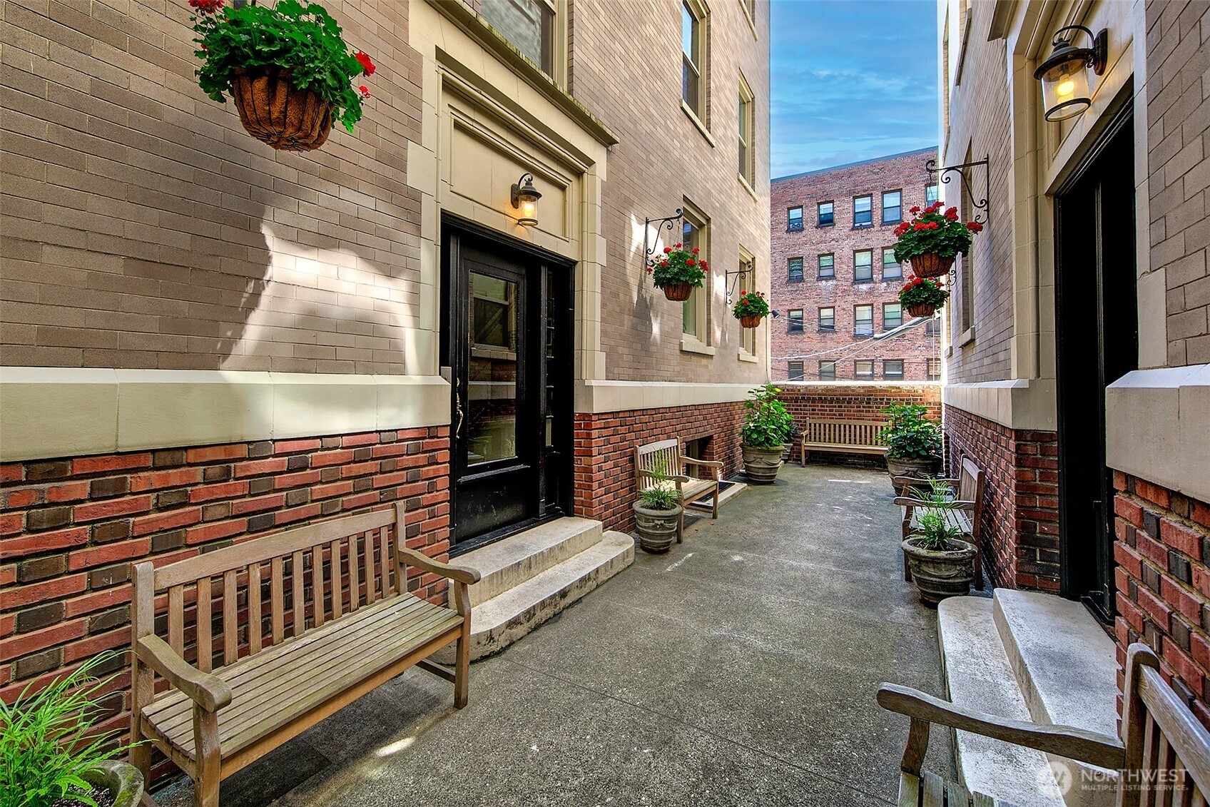 125 Warren Avenue N Seattle WA 98109