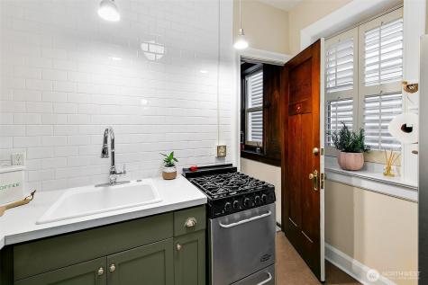 125 Warren Avenue N Seattle WA 98109