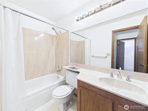 12721 NE 129th Court Kirkland WA 98034