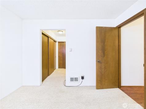 12721 NE 129th Court Kirkland WA 98034