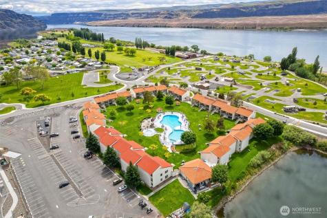 8903 Crescent Bar Road NW Quincy WA 98848