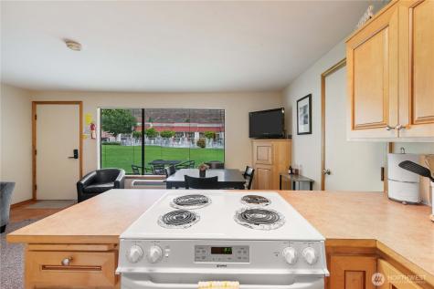 8903 Crescent Bar Road NW Quincy WA 98848