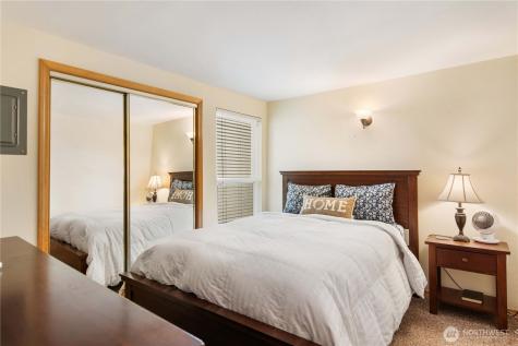 8903 Crescent Bar Road NW Quincy WA 98848