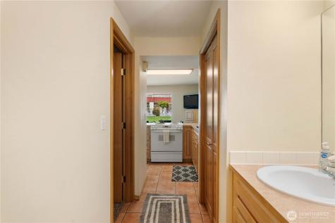 8903 Crescent Bar Road NW Quincy WA 98848