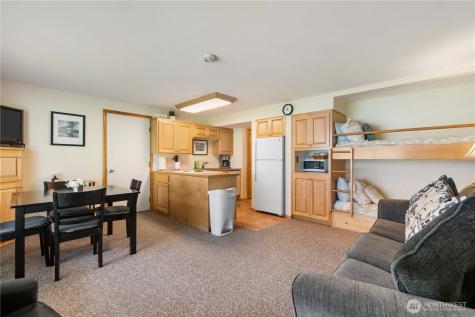 8903 Crescent Bar Road NW Quincy WA 98848