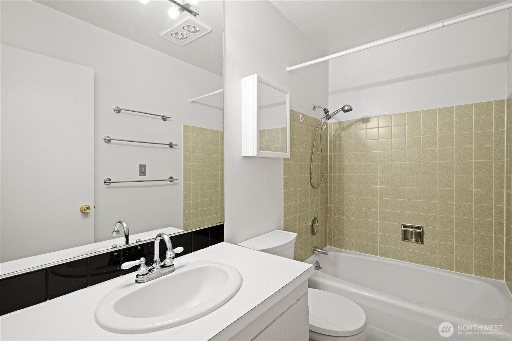 1156 Alki Avenue SW Seattle WA 98116