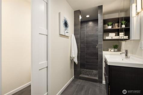 936 W Emerson Street Seattle WA 98119
