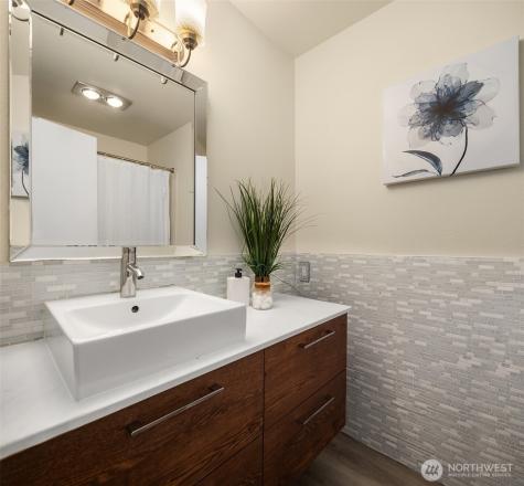 936 W Emerson Street Seattle WA 98119