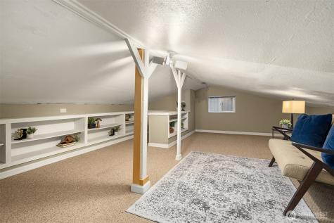 936 W Emerson Street Seattle WA 98119