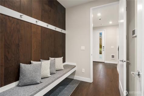 23121 NE 8th Street Sammamish WA 98074