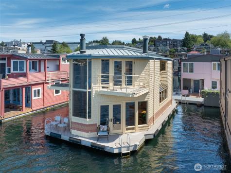 10 E Roanoke Street Seattle WA 98102