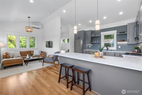 2708 1st Avenue W Seattle WA 98119