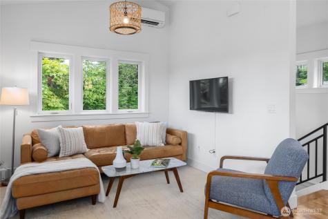 2708 1st Avenue W Seattle WA 98119