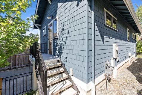 2708 1st Avenue W Seattle WA 98119