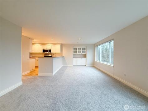 2334 Thorndyke Ave W Seattle WA 98199