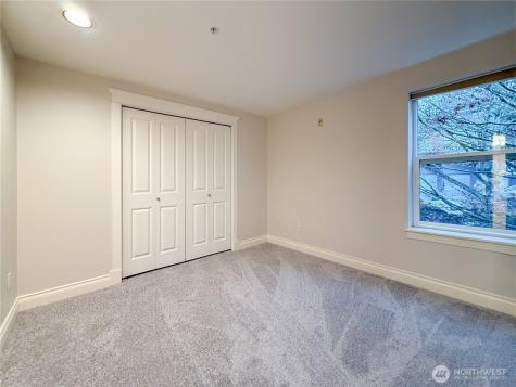 2334 Thorndyke Ave W Seattle WA 98199