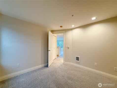 2334 Thorndyke Ave W Seattle WA 98199