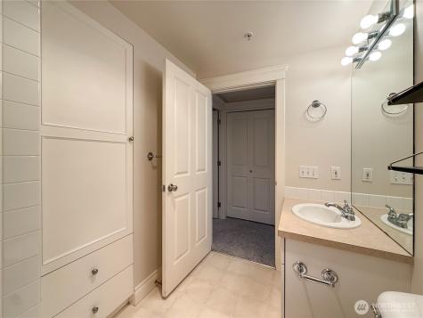2334 Thorndyke Ave W Seattle WA 98199