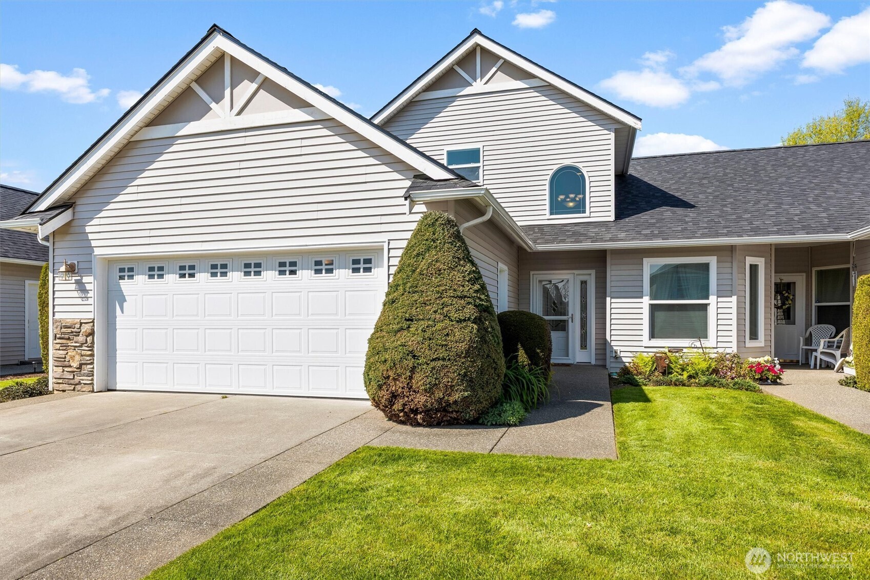 1149 Aaron Drive Lynden WA 98264