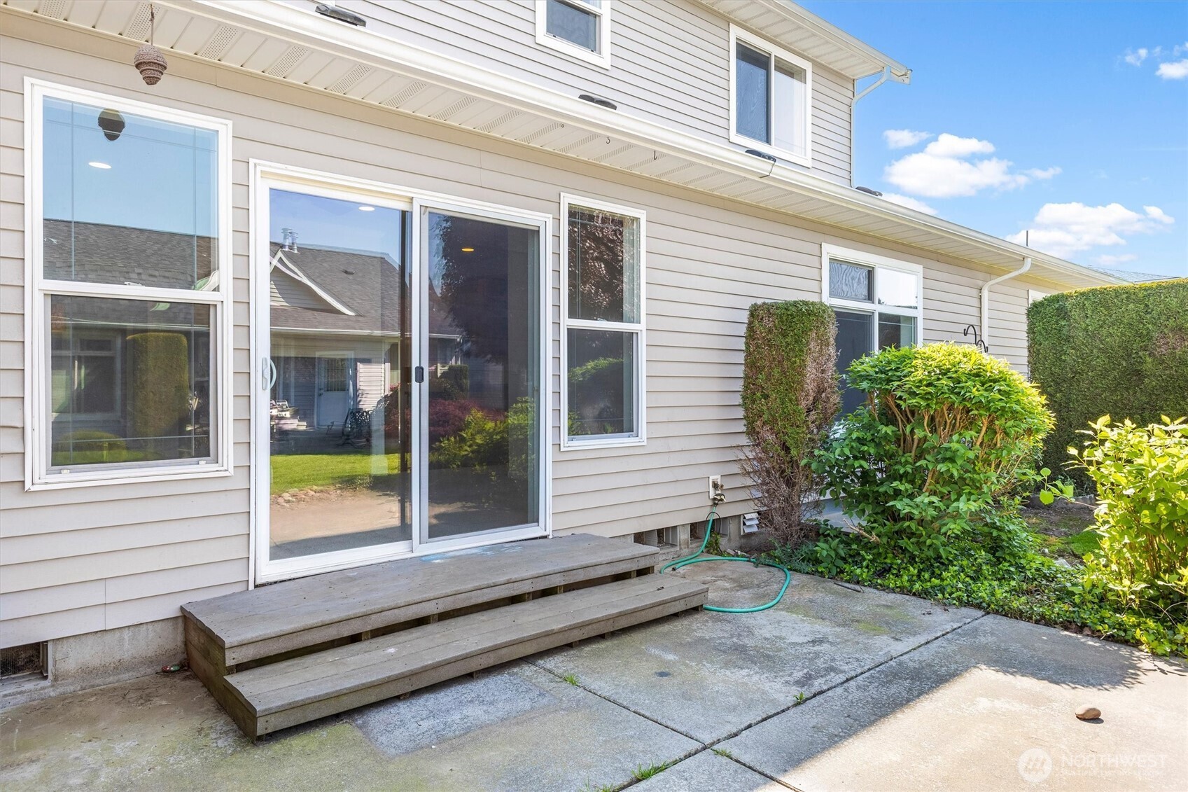 1149 Aaron Drive Lynden WA 98264