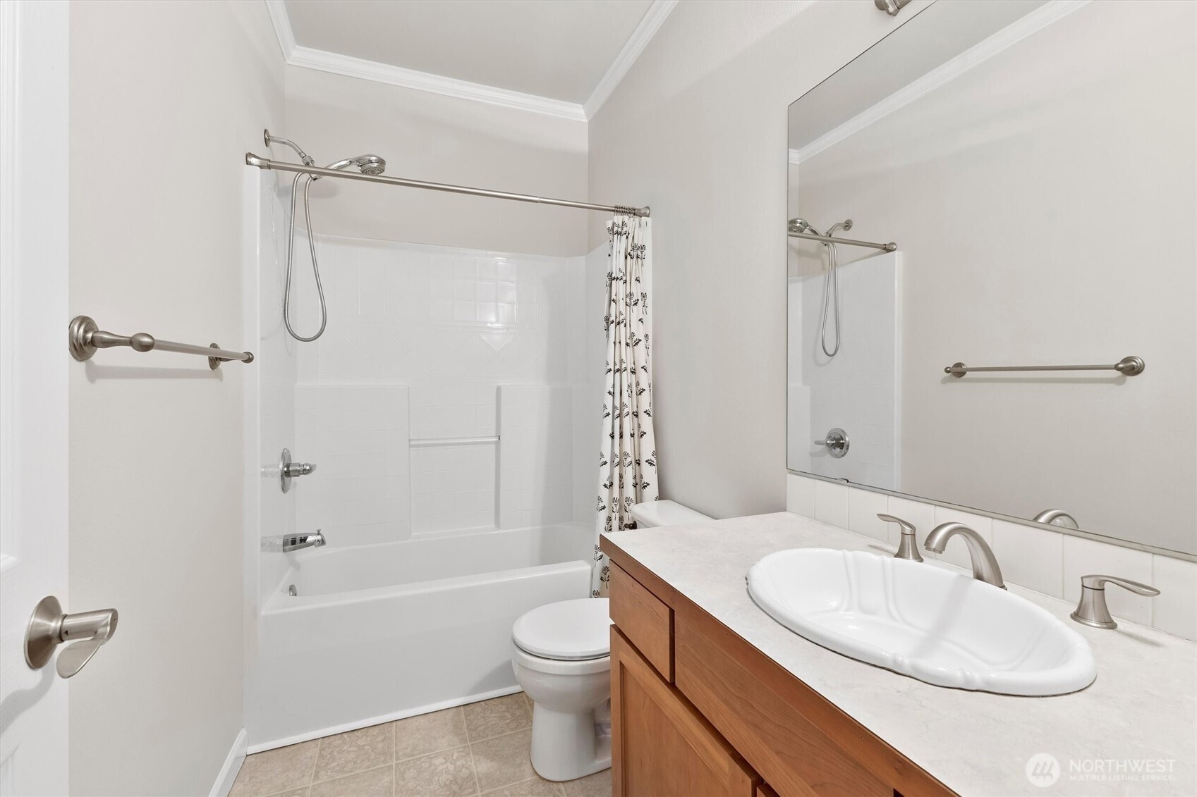 1149 Aaron Drive Lynden WA 98264