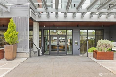 1085 103rd Avenue NE Bellevue WA 98004