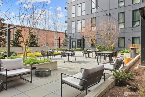 1085 103rd Avenue NE Bellevue WA 98004