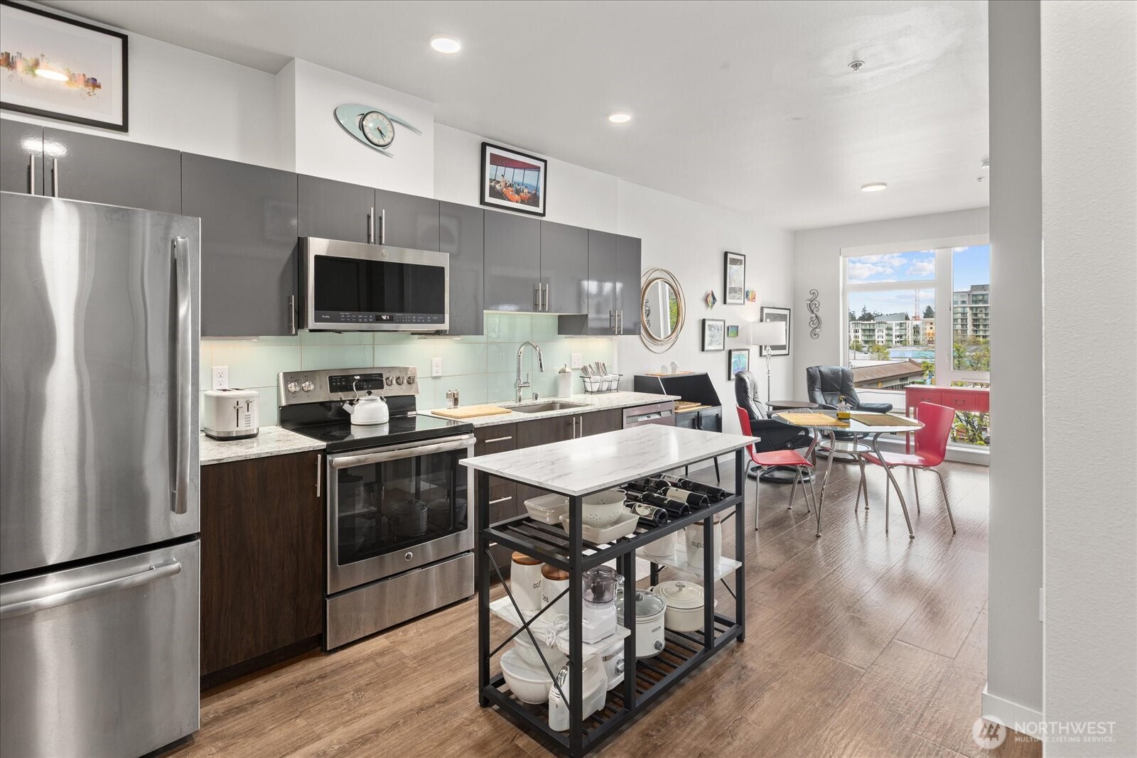 1085 103rd Avenue NE Bellevue WA 98004