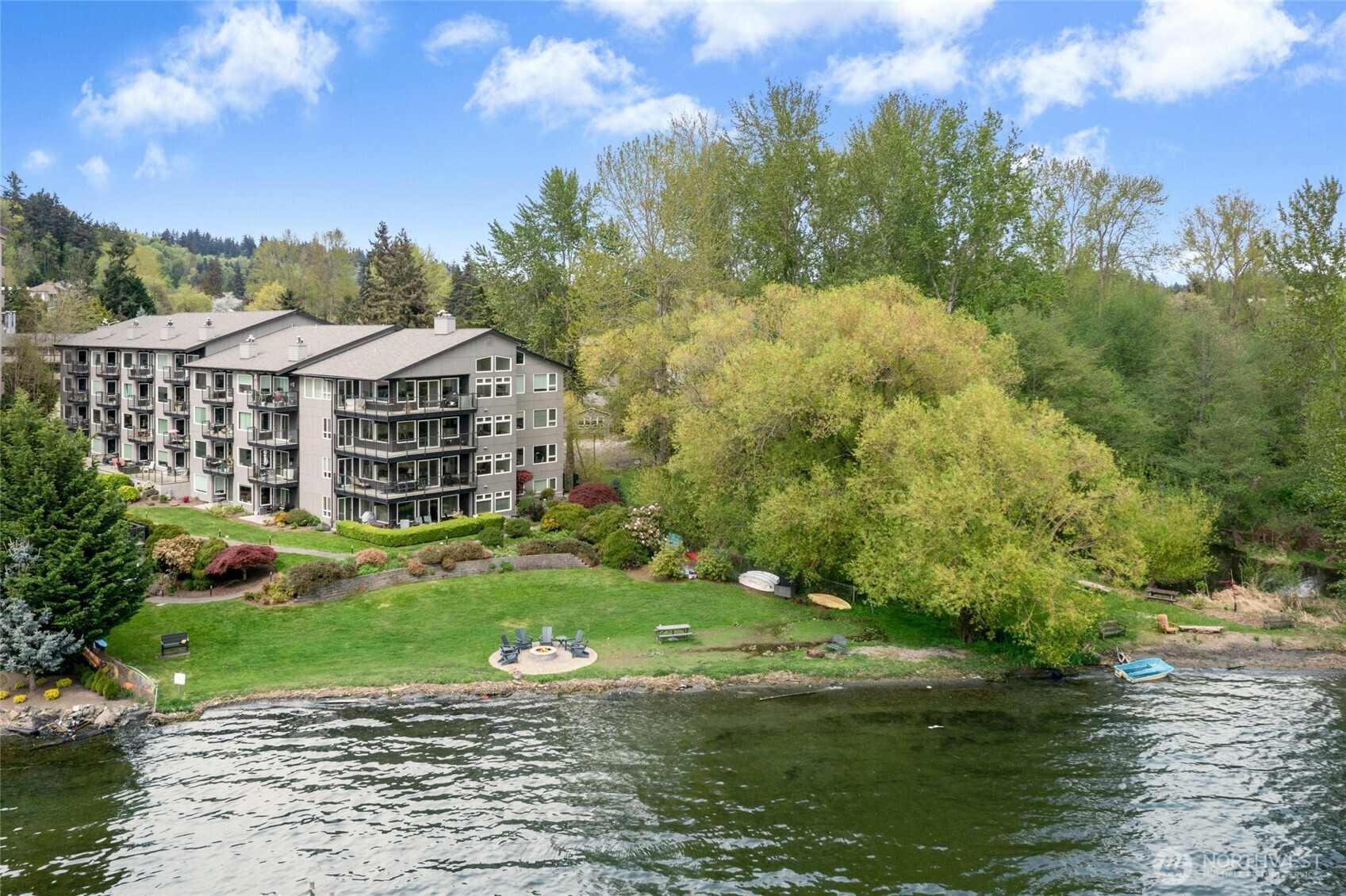 9201 NE Juanita Drive Kirkland WA 98034