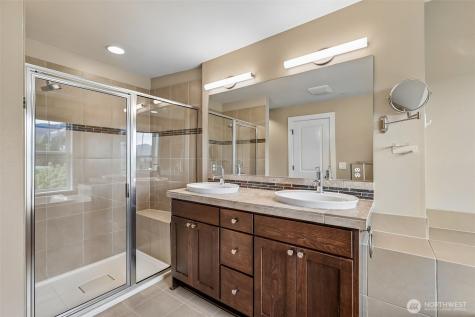 1078 NE High Street Issaquah WA 98029