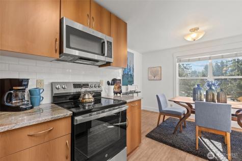 22910 90th Avenue W Edmonds WA 98026