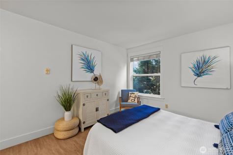 22910 90th Avenue W Edmonds WA 98026