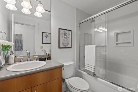 22910 90th Avenue W Edmonds WA 98026