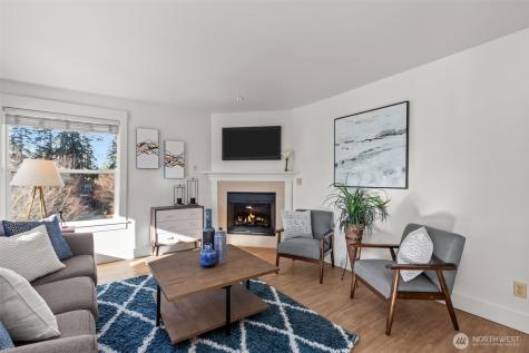 22910 90th Avenue W Edmonds WA 98026