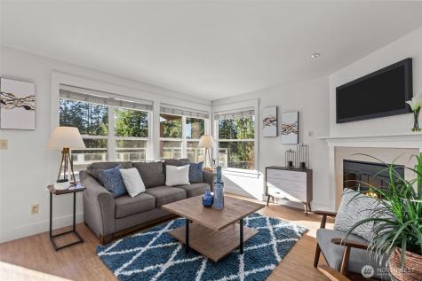 22910 90th Avenue W Edmonds WA 98026