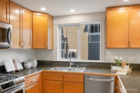 908 NW 85th Street Seattle WA 98117