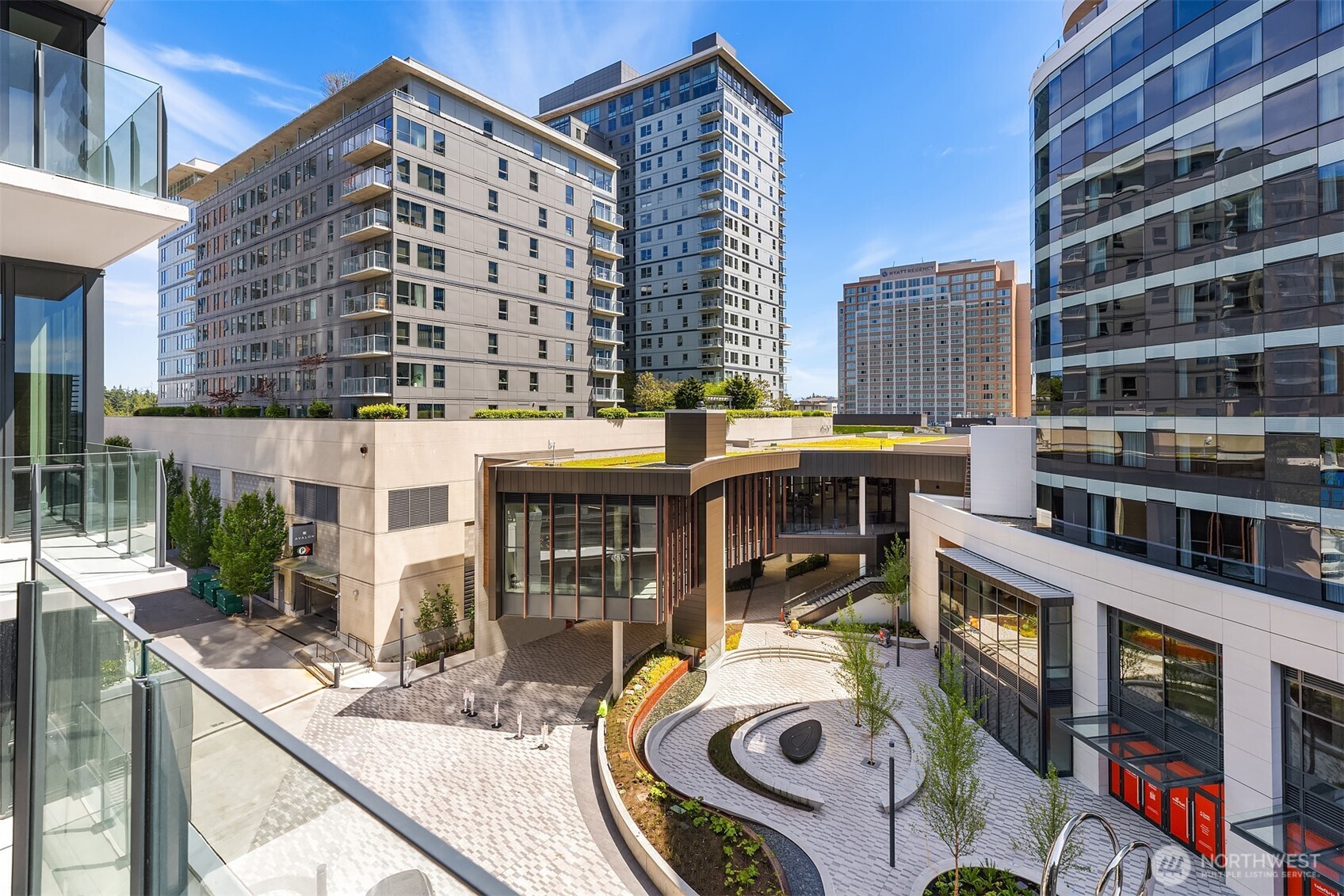 889 103rd Avenue NE Bellevue WA 98004